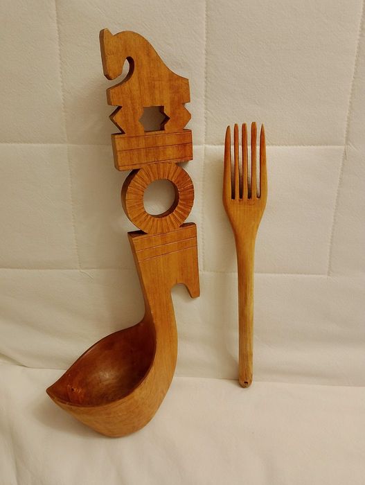 Drewniana chochla z widelcem ozdobne