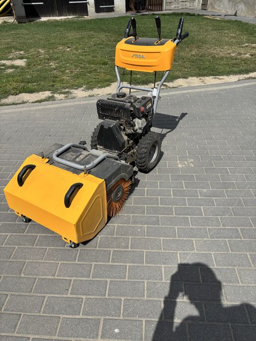 Zamiatarka spalinowa STIGA SWS 600 G (Mocna 4.4 kW / 212 cc) • Stan Dobry •