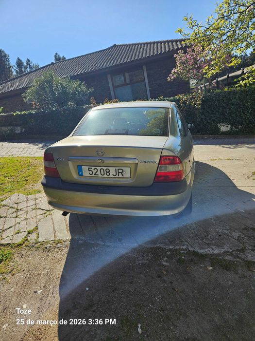 Opel Vectra sedan