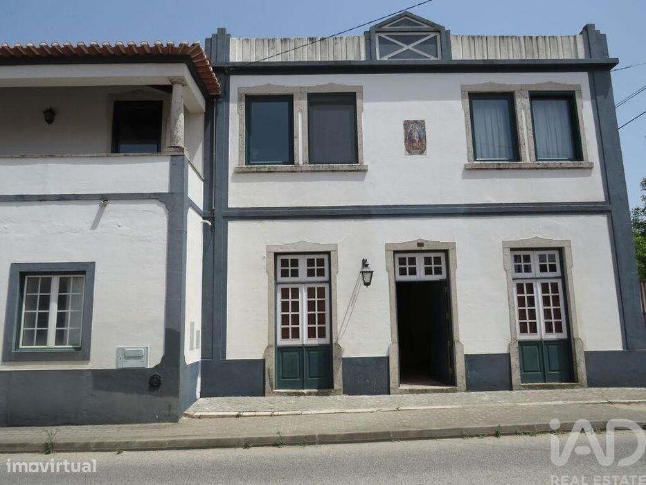 Casa / Villa T5 em Bombarral e Vale Covo