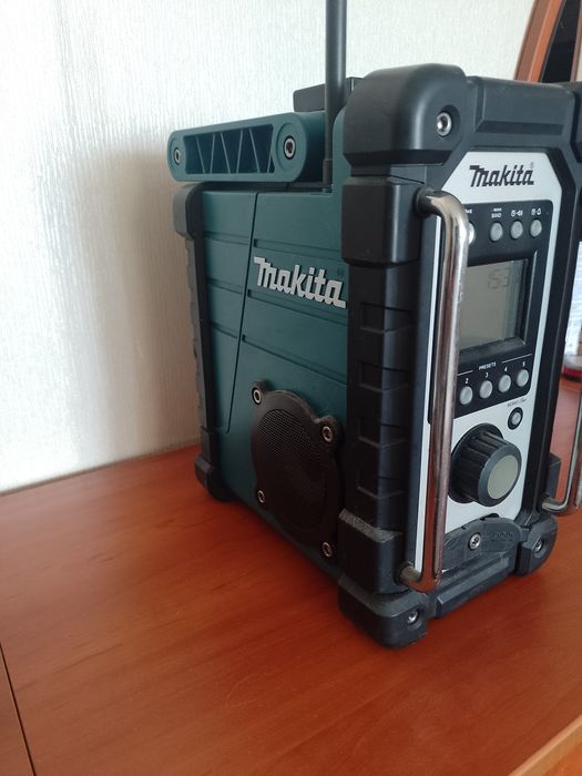Радіоприймач Makita dmr 102