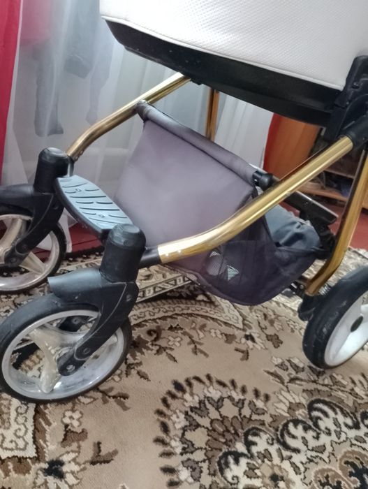 Продам дитячий візочок