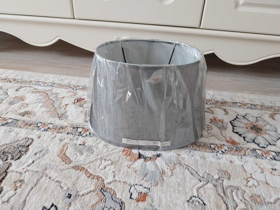 bardzo elegancki klosz do lampki stojacej lub wiszacej