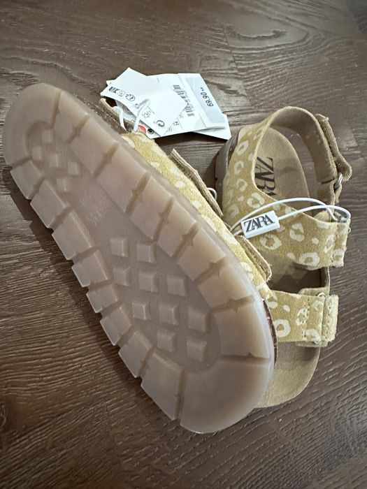 Дитячі шкіряні сандалі Zara