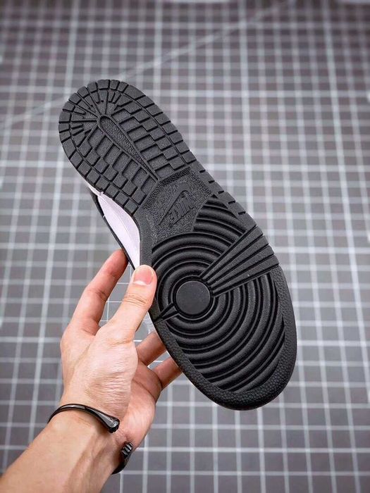 Nike Dunk Low Retro "Panda White Black" 39