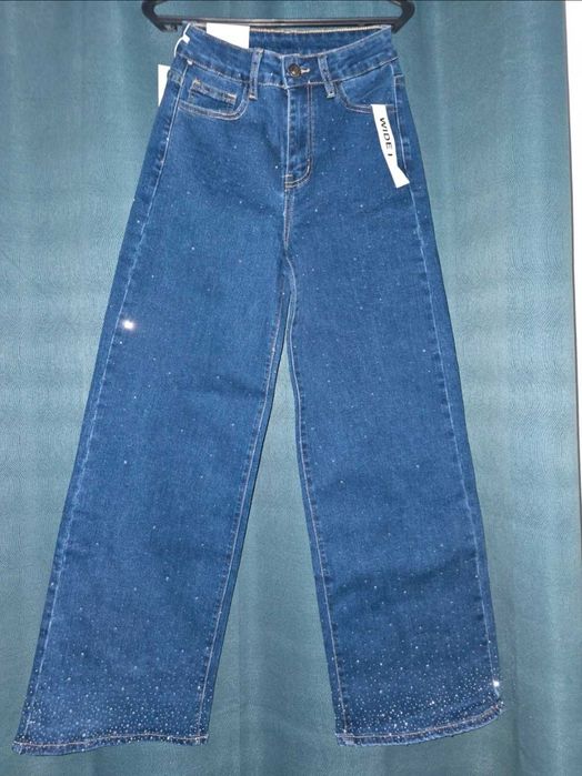 Calça wide leg C/brilhantes