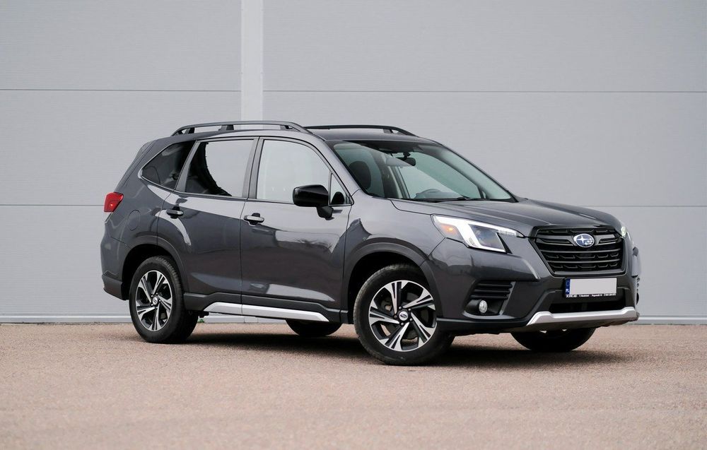 Subaru Forester / Premium / AWD / 2.5 Benzyna / Niski przebieg /