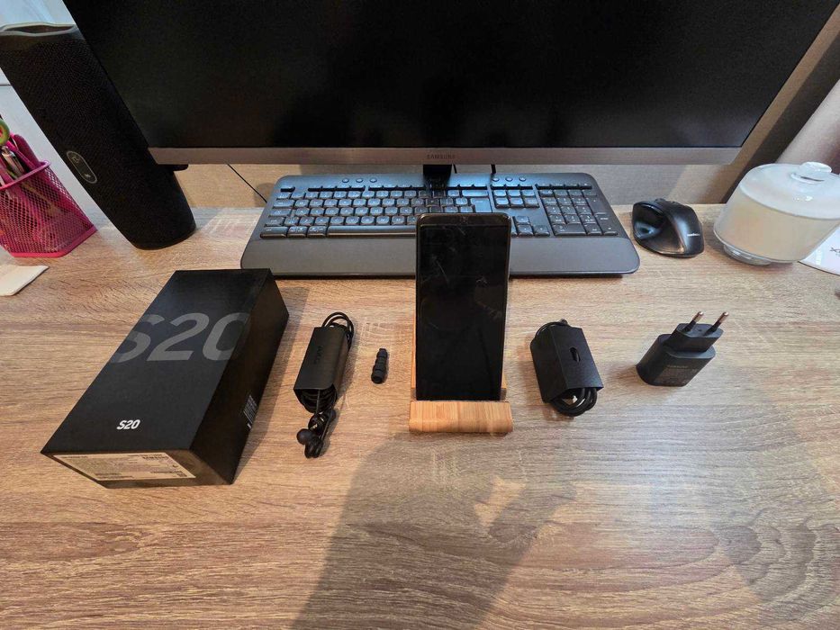 Продаю Samsung S20 / Офіційний!!! / Повний комплект!!!