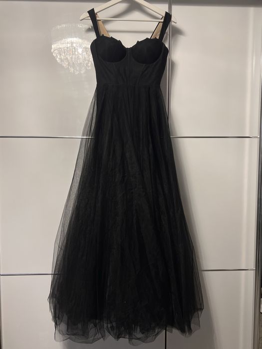 Długa, tiulowa czarna sukienka 36/38