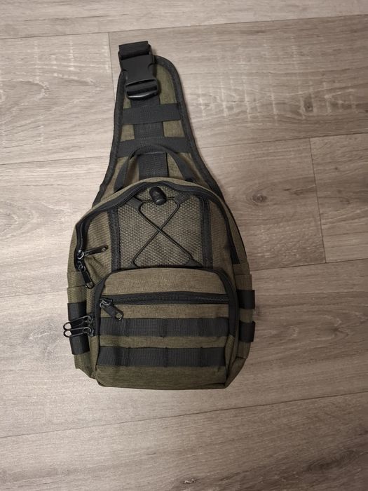Сумка чоловіча оливкового кольору