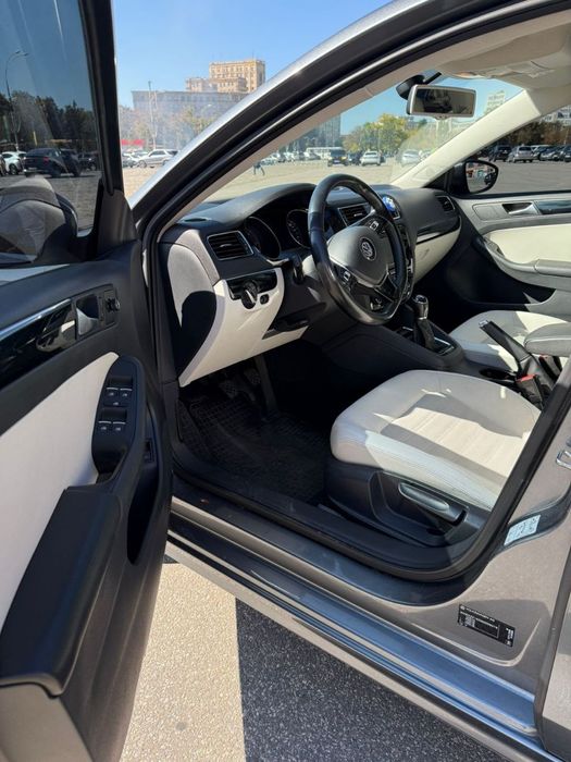 Volkswagen Jetta 2013