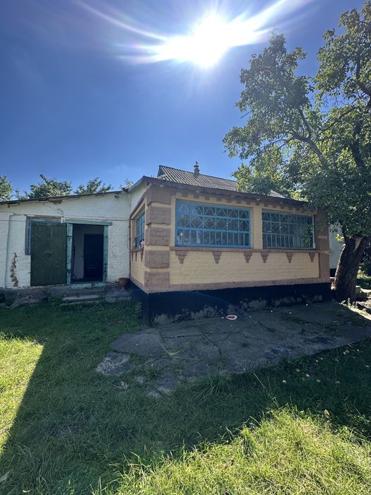 Продам будинок в селі Яблунівка