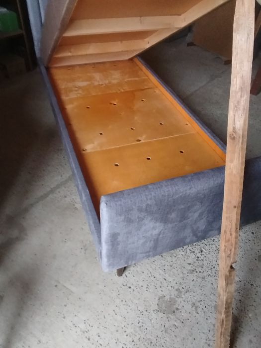 Продам односпальне ліжко