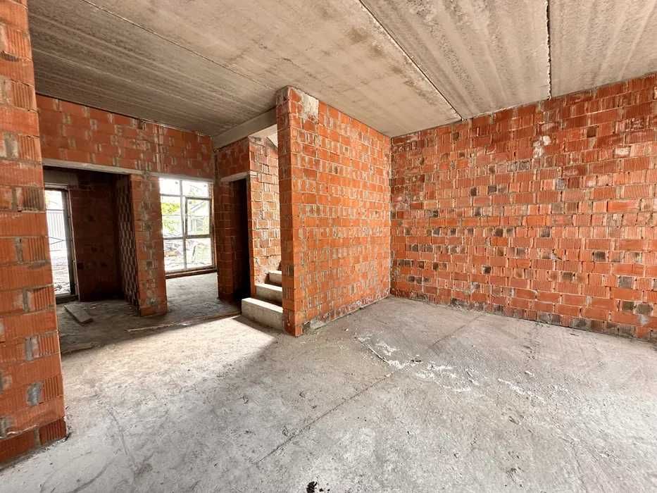 Таунхаус  Від забудовника! 4 спальні + кухня 26 м²! центр.комунікації