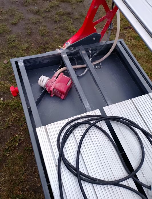 Przecinarka do glazury RUBI DC-250/1200 mm  ze stołem.