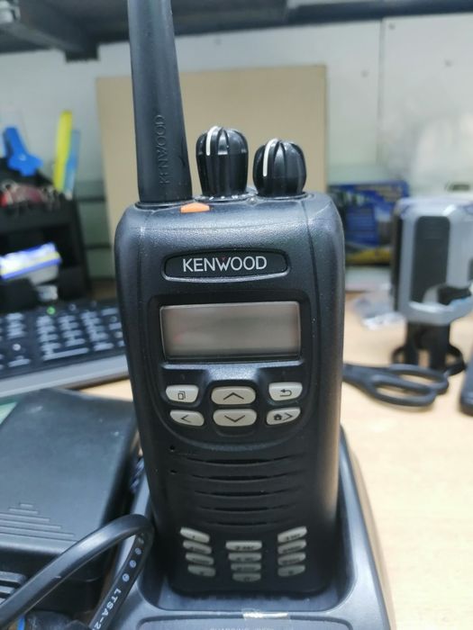 Радиостанция  KENWOOD NX-300 -K4