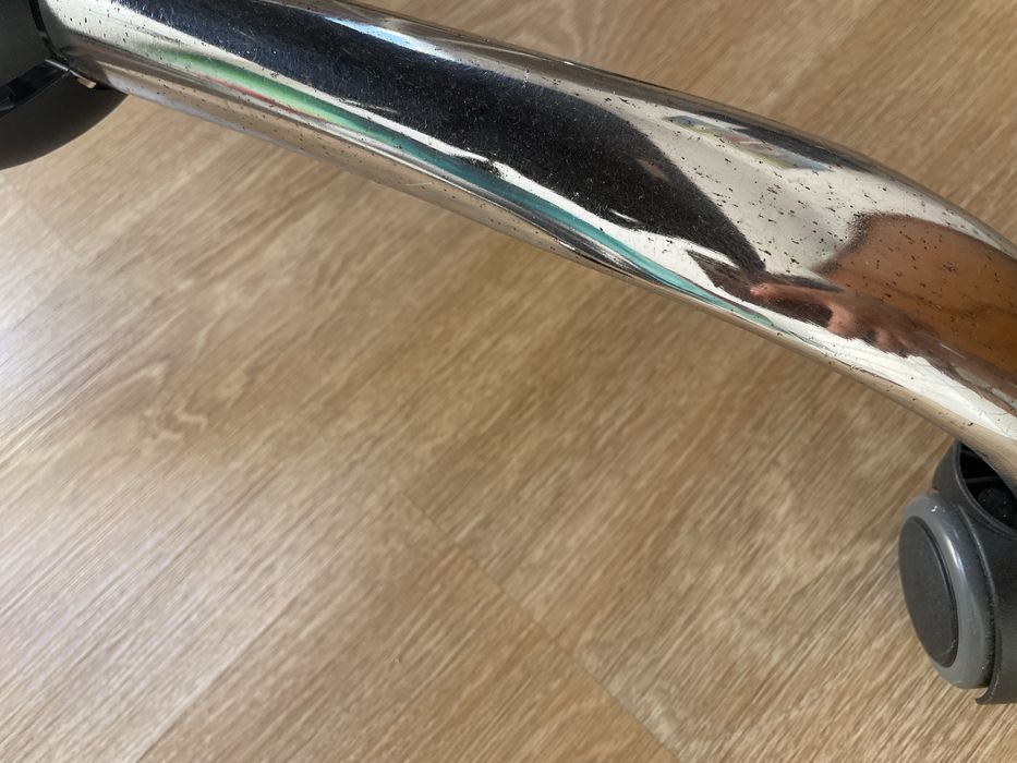 Cadeira de escritório preto