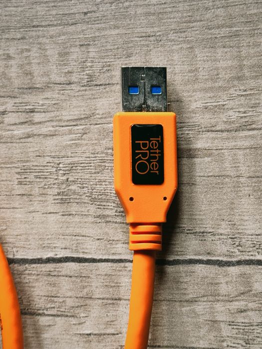 Przewód Tether Pro USB - USB micro b 4,6m