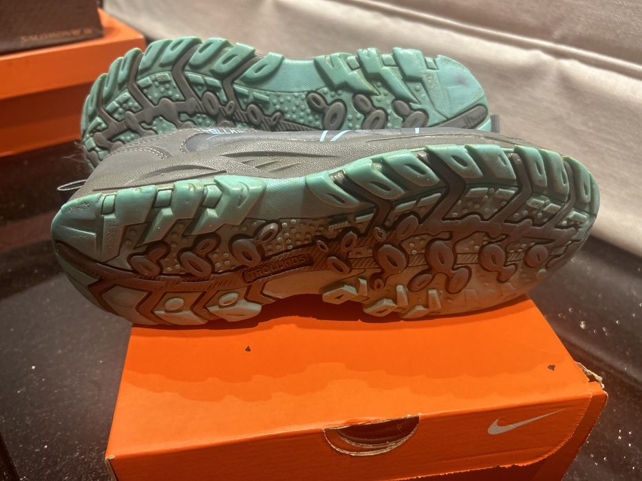 Buty sportowe Trollkids 37