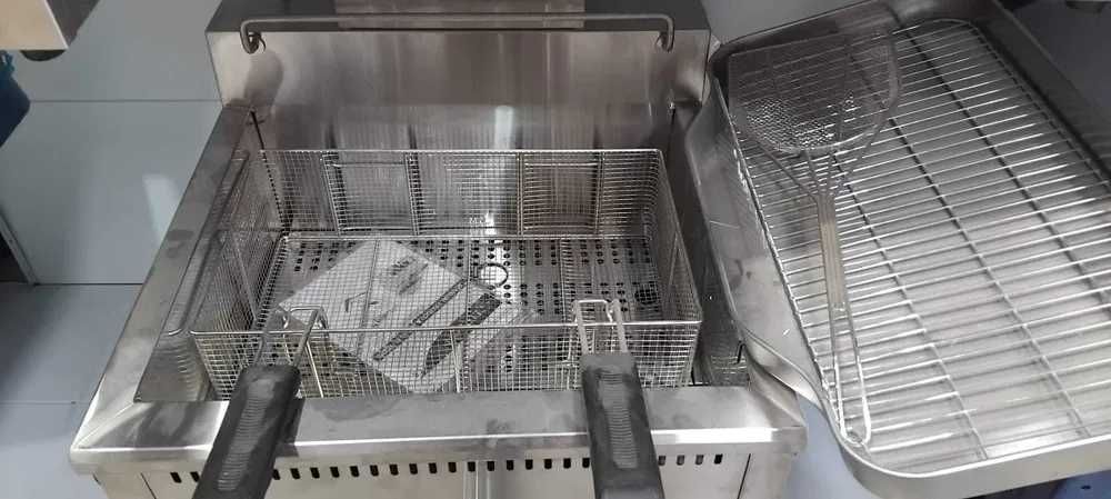 Fritadeira a Gás de 17Litros - NOVA