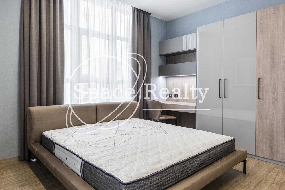 Продаж 4-кімнатної квартири в ЖК Новопечерські Липки - Драгомирова 15Б