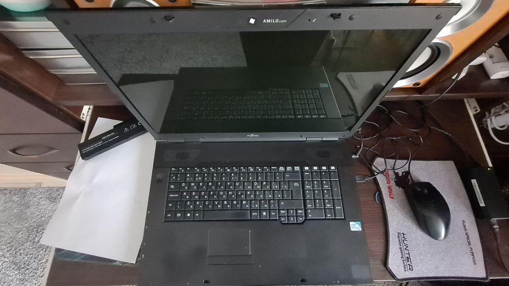Ноутбук Fujitsu Siemens Amilo li3910i, 18.4"