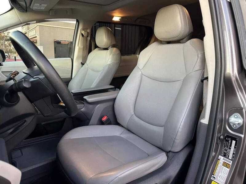 2023 Toyota Sienna