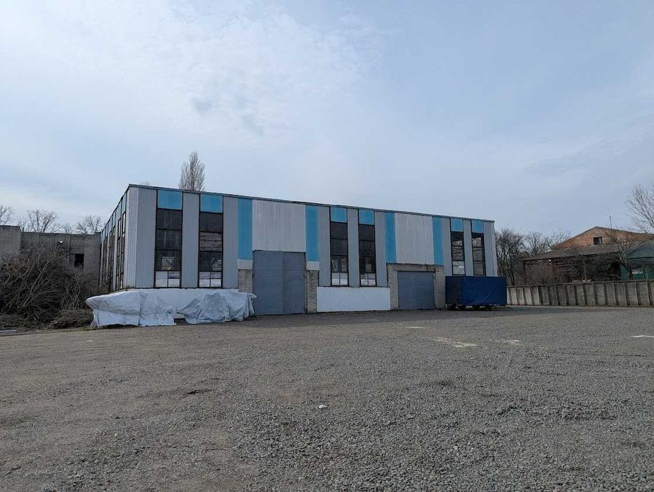Здамо в оренду 1000 кв.м приміщення під склад Сміла вул. Ржевська 10