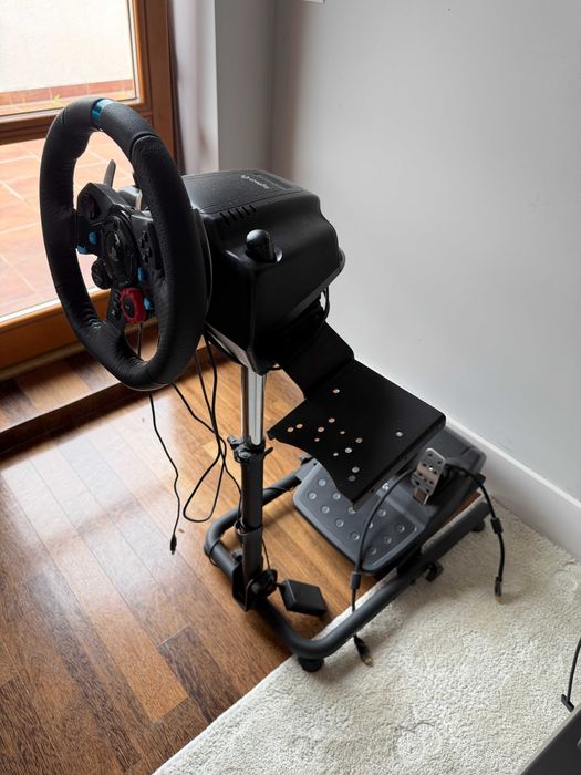 Kierownica gamingowa Logitech G29 ze stojakiem