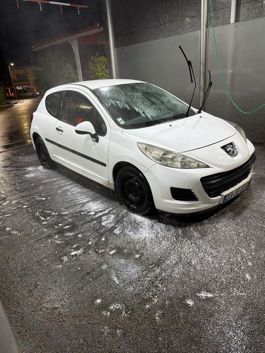 Peugeot 207 1.4 gasoleo comercial de 2010
