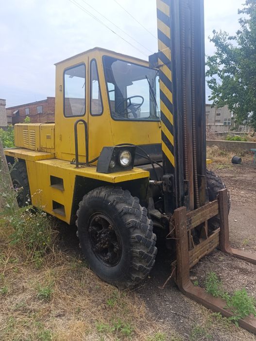 Продам Львовский погрузчик