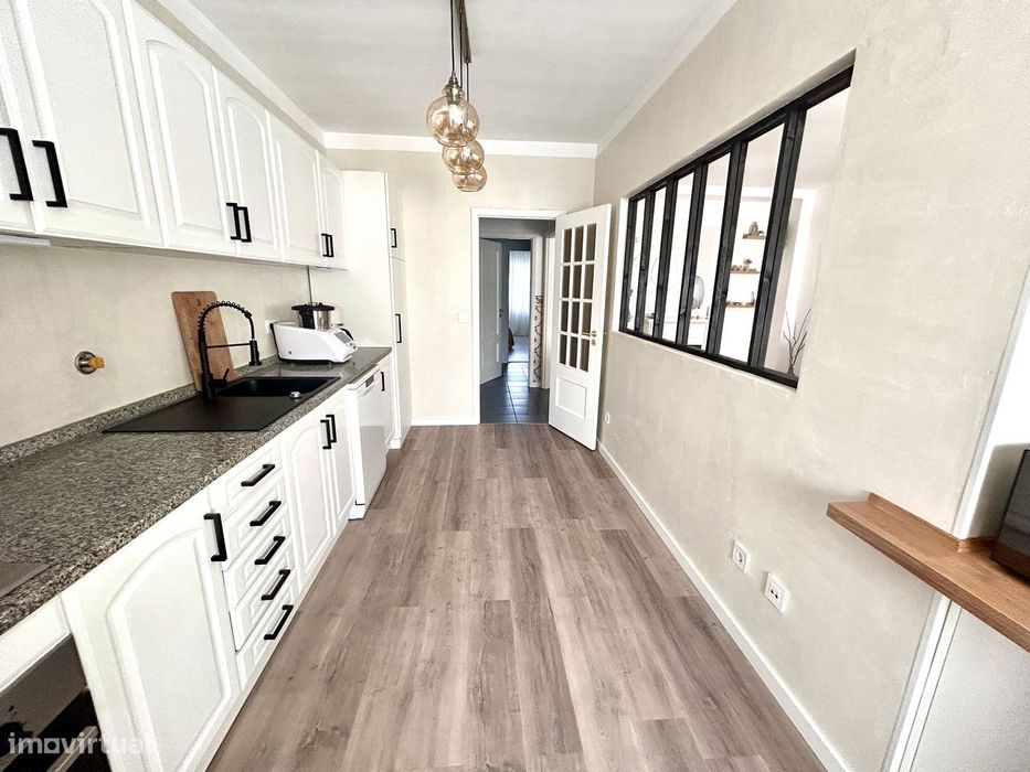 Apartamento T2 totalmente mobilado Paredes centro/estação