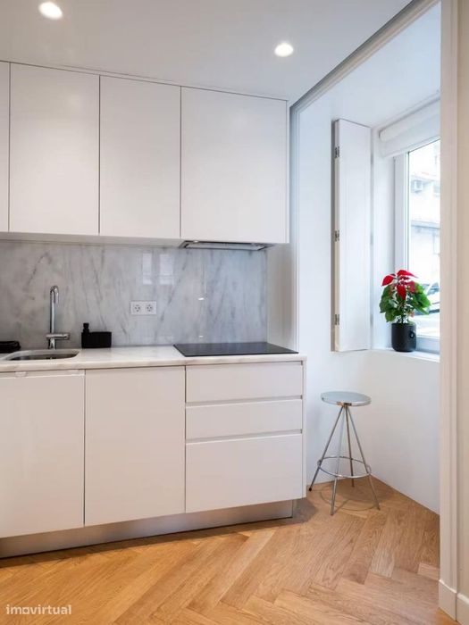 Apartamento T1 com estacionamento, Estrela, Lisboa