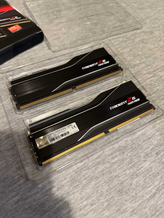 Pamięć RAM G.Skill Trident Z5 Neo RGB 64GB DDR5 6000MHz