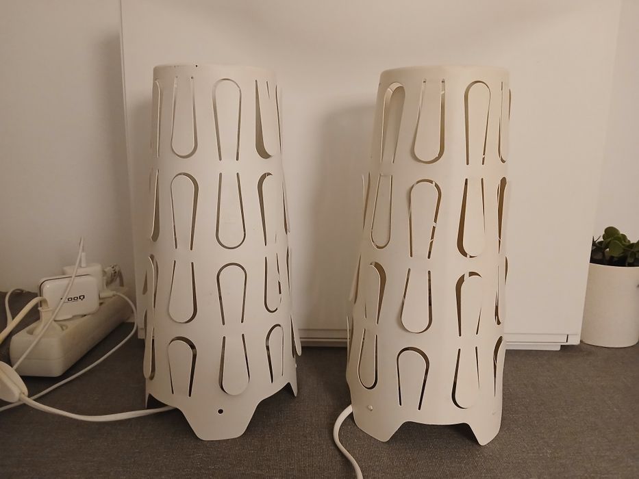 Candieeiros  branco de metal ikea