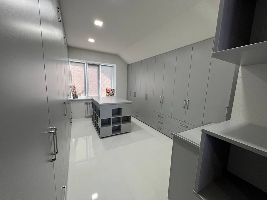 Продам 2х поверховий будинок Ремонт Правый берег