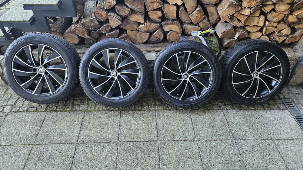 Koła zimowe  Skoda Superb 3 5x112 215/55 R17 Hankook