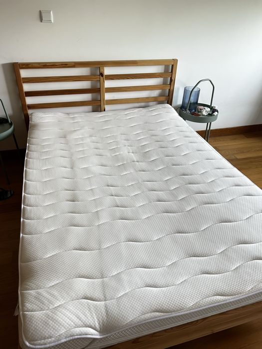 Cama casal com colchão