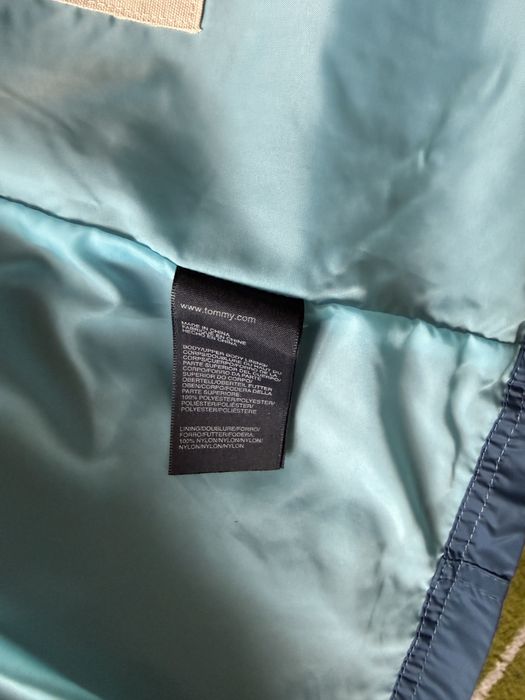 Kurtka Tommy Hilfiger. Przeciw dzeszczowa. 12 lat