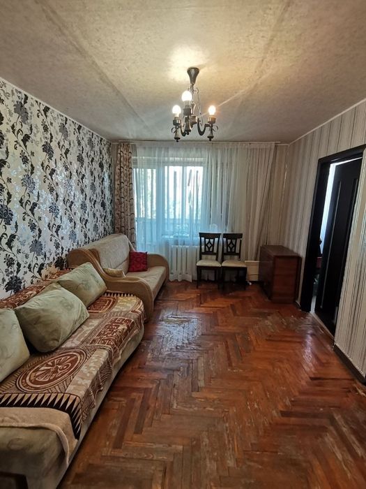 Продам 4х кімнатну квартиру, центр Хортицького району , Лахтинська