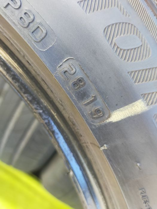 215/50R18 Bridgestone