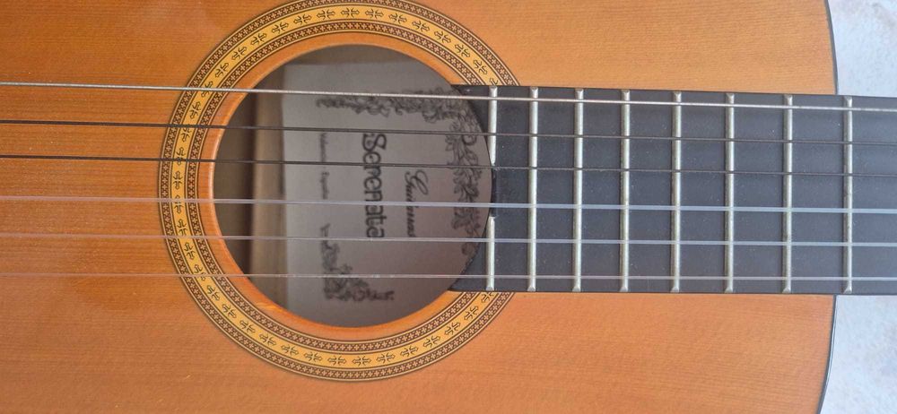 Guitarra clássica 3/4 usada em bom estado