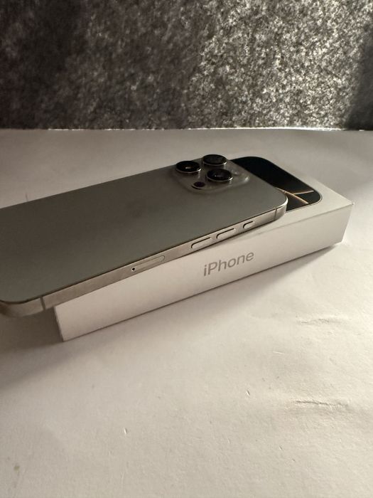 Troco/Vendo Iphone 16 Pro Max 256GB Natural titanium