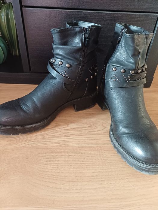 Botas pretas  37