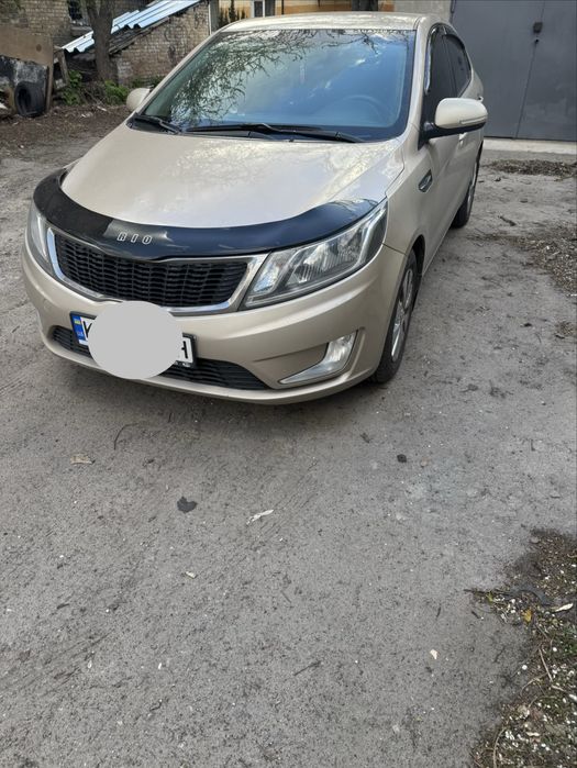 Продам автомобіль KIA RIO 3
