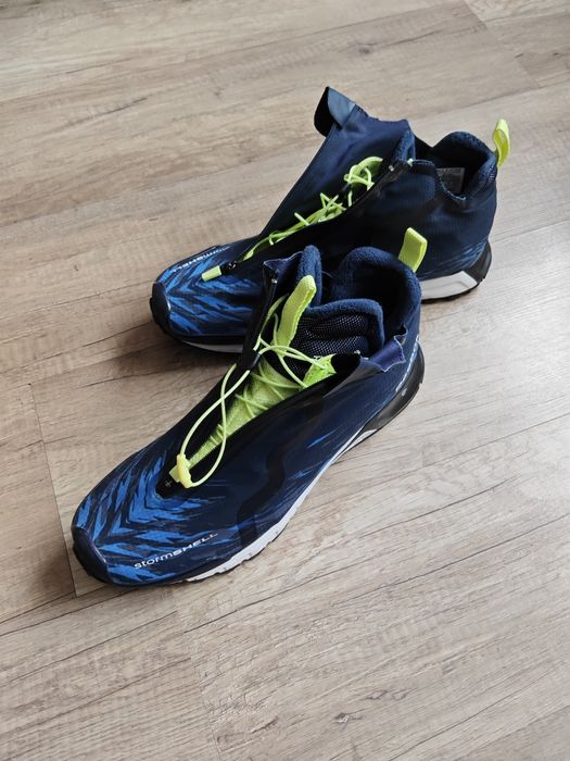 Кросівки чоловічі Warm & Tough Chill Mid M CN1845 Reebok Sport - 44.5