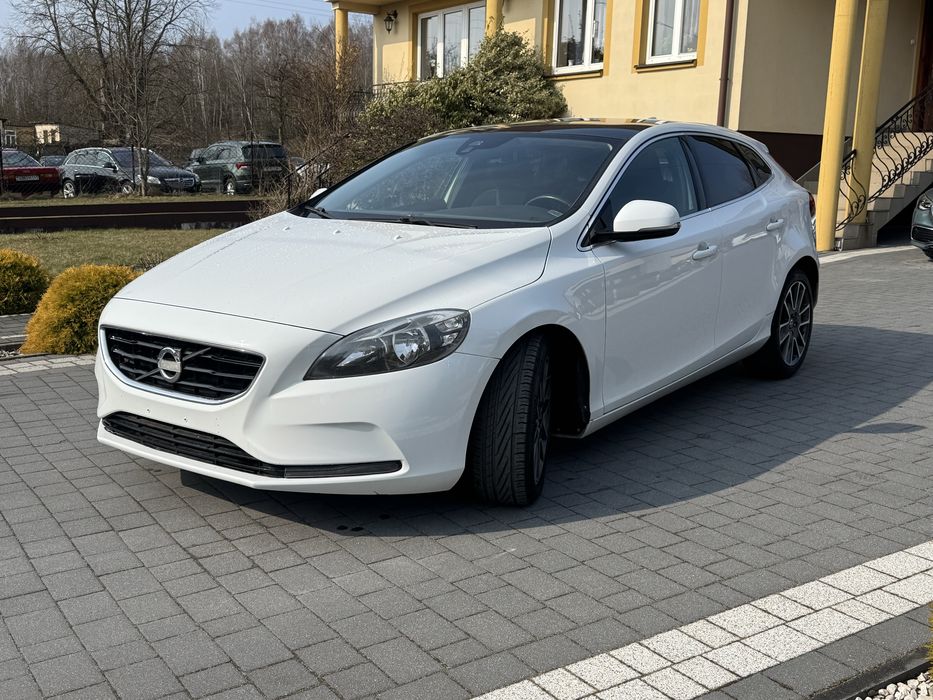 Volvo V40 1.6 Diesel 2012 Led/Kamera cofania/Oryg.