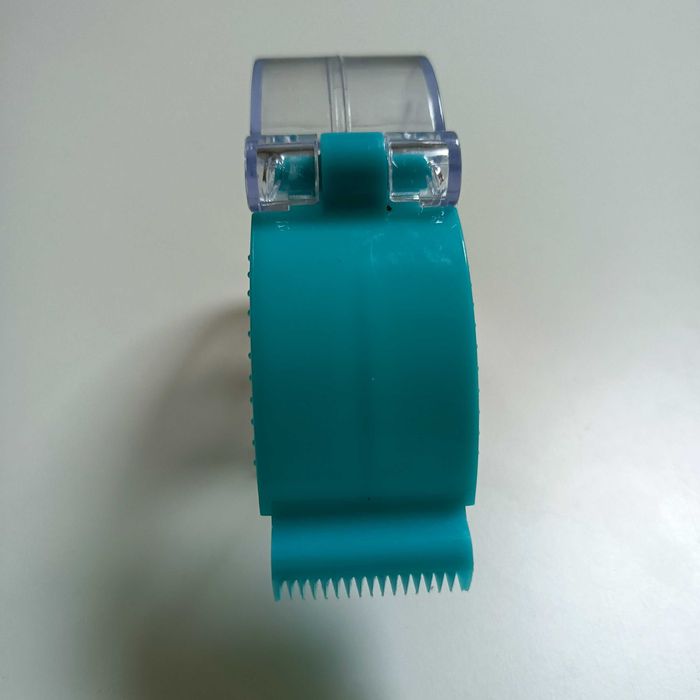 Podajnik do taśmy dyspenser