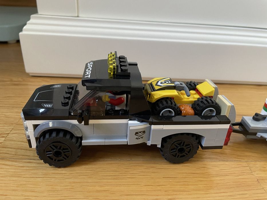 LEGO City 60148 -  Equipa de Corrida de Todo-o-Terreno