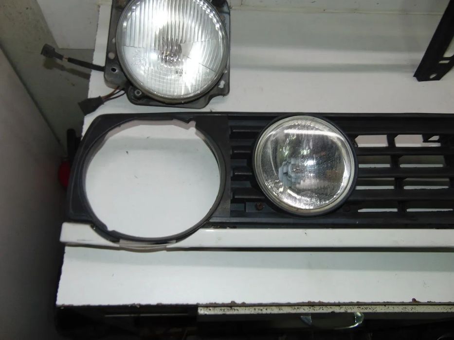 VW Golf 2 frente/Grelha